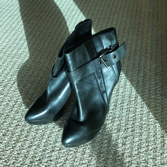 Aldo Leather Heeled Bootie - Picture 6 of 7
